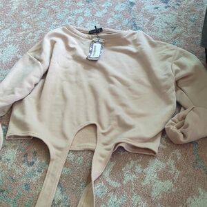 Boohoo tan sweatshirt cropped brand new